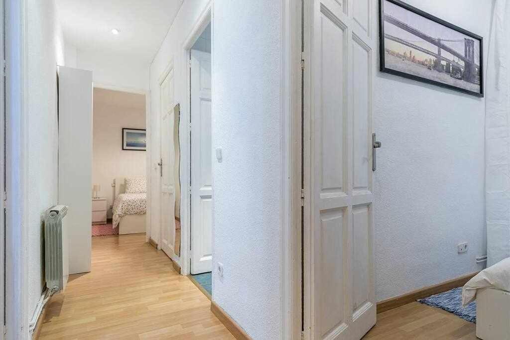 Agradable piso de dos habitaciones en Chamberí Madri Exterior foto